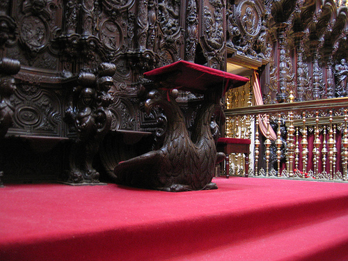 Two headed bird lectern